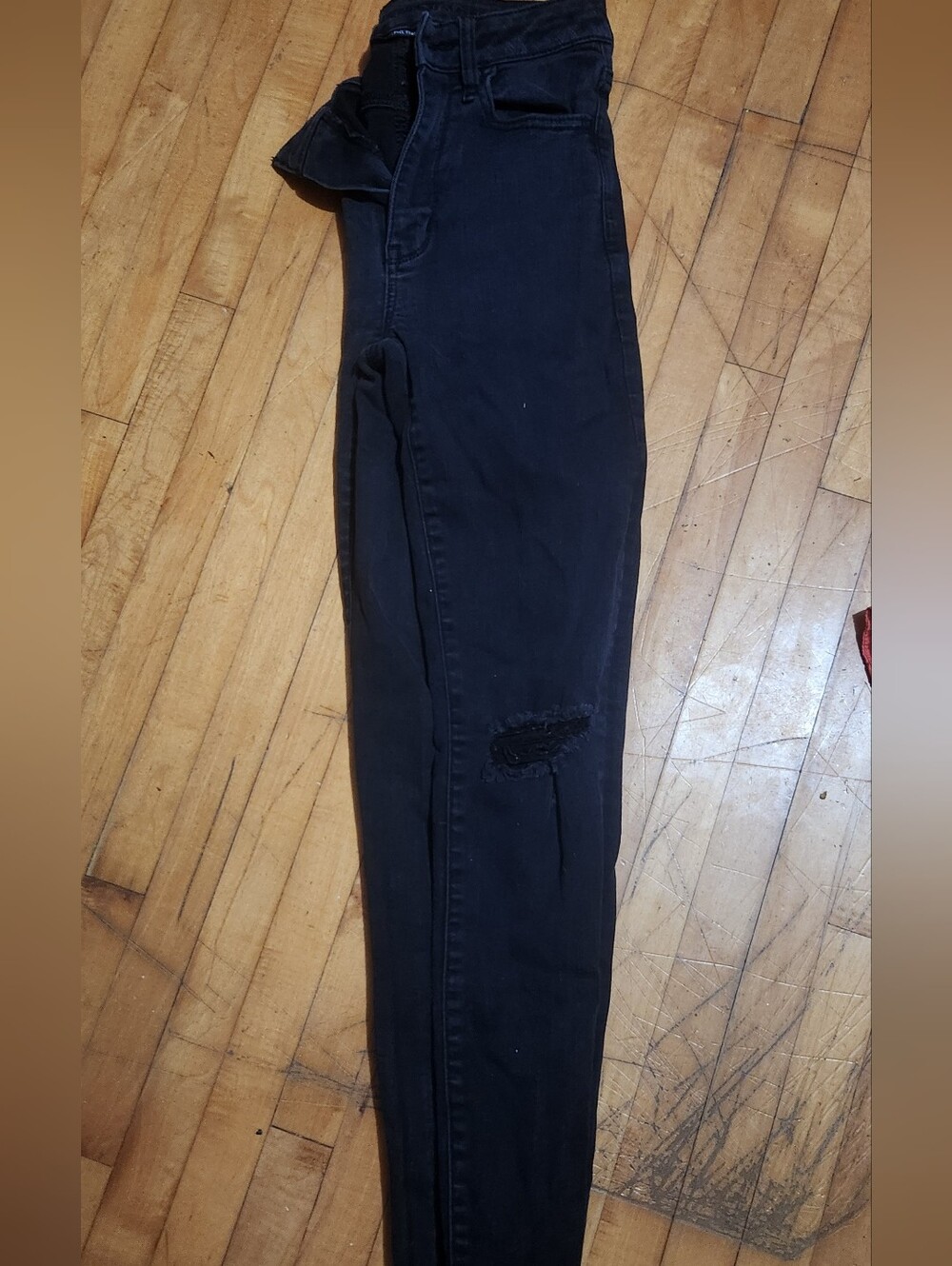 American Eagle Ripped Skinny Jeans
